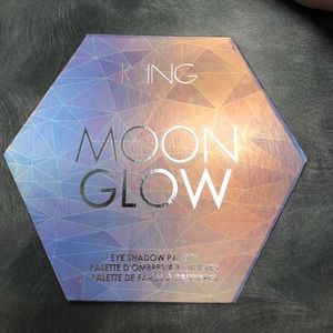 NWT Icing Moon Glow Eyeshadow